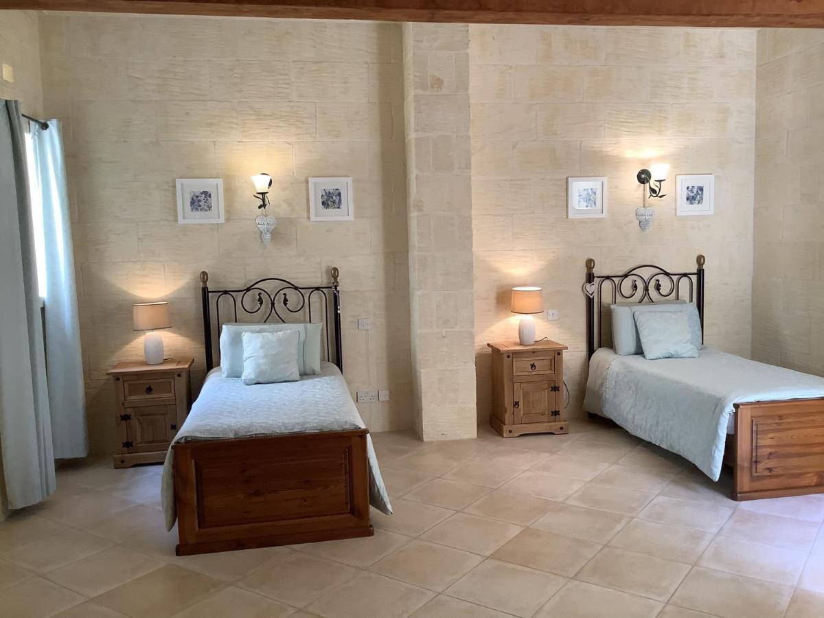 ויקטוריה Ellie Boo Bed & Breakfast מראה חיצוני תמונה