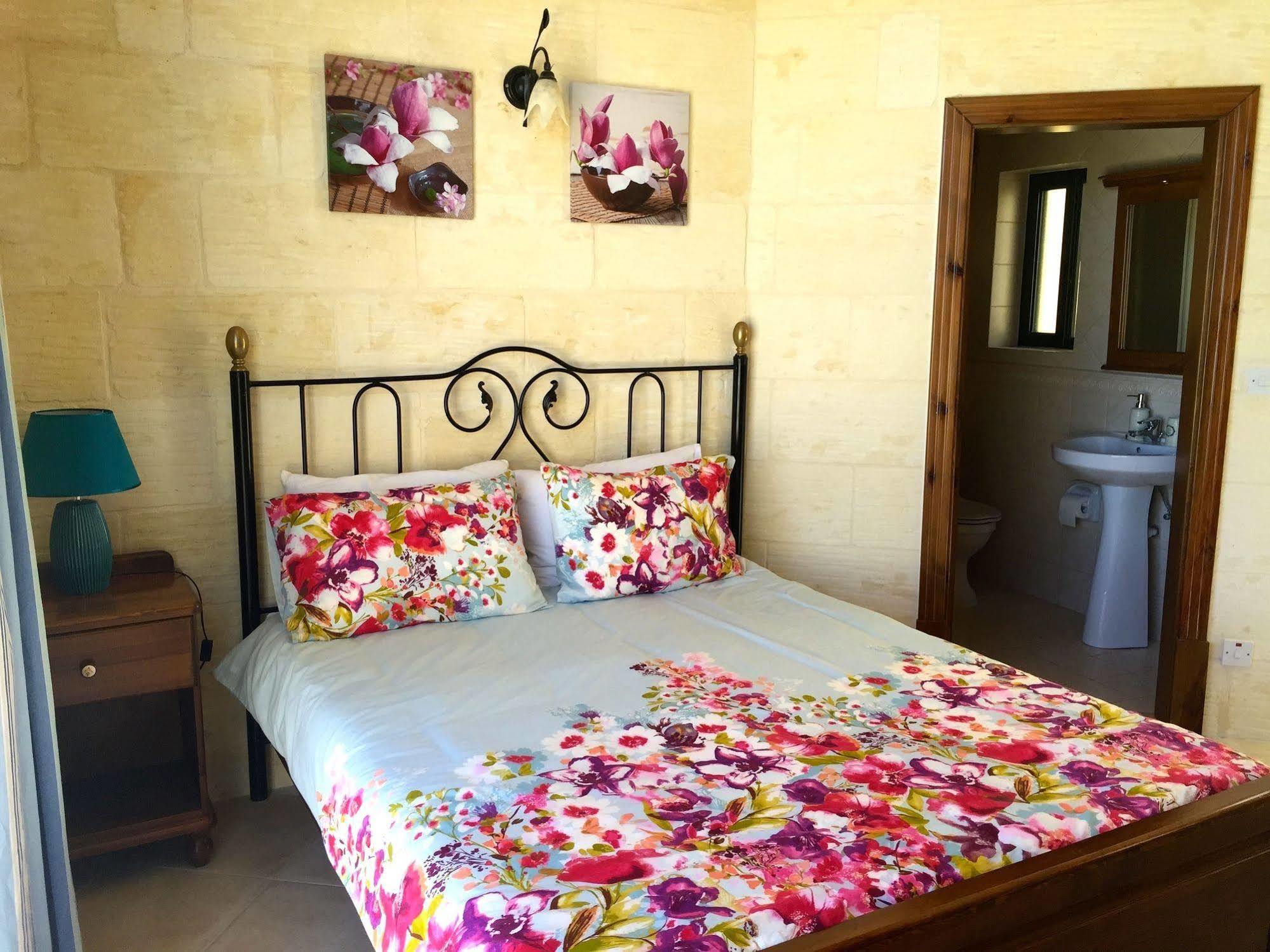 ויקטוריה Ellie Boo Bed & Breakfast מראה חיצוני תמונה