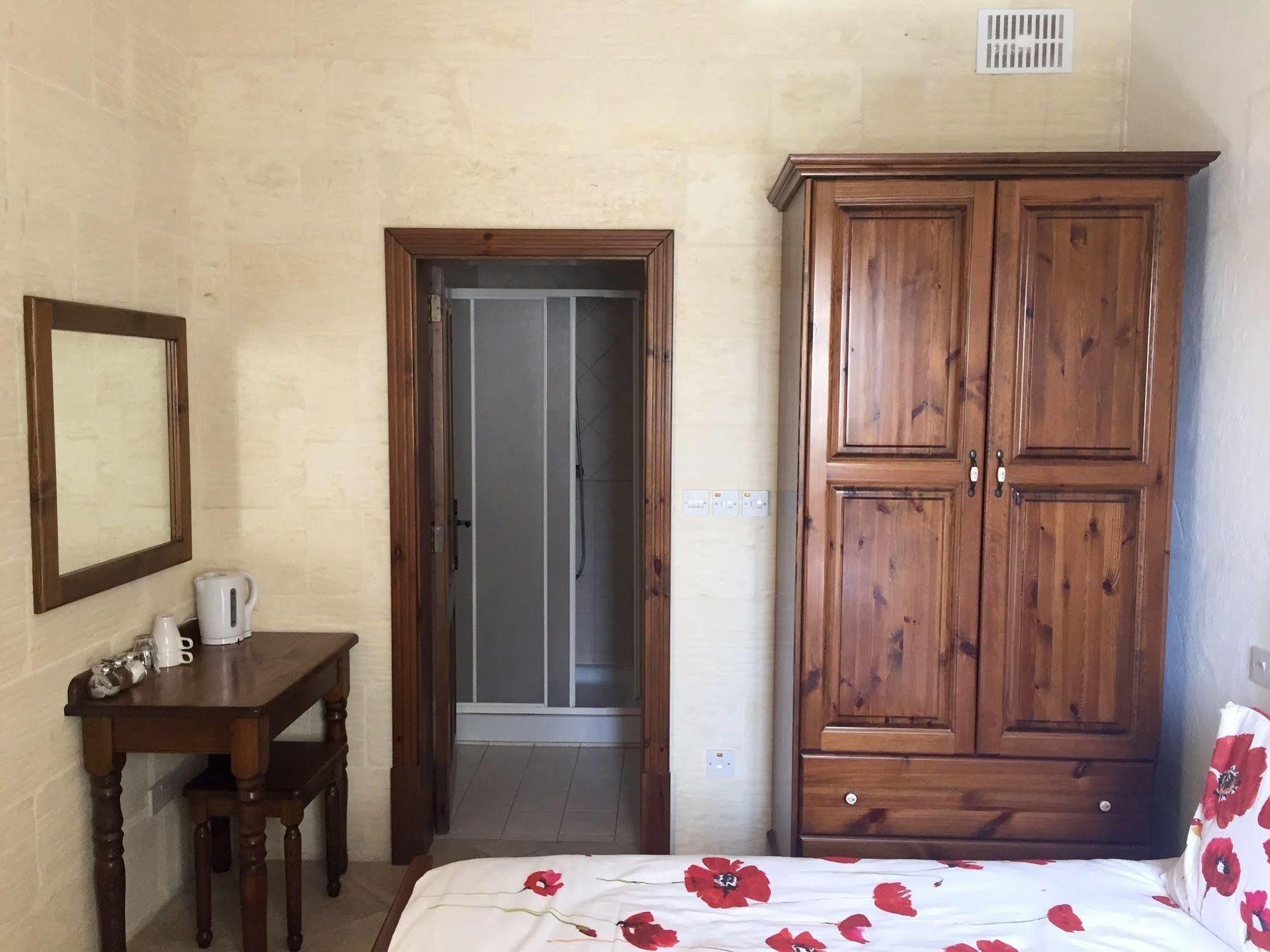 ויקטוריה Ellie Boo Bed & Breakfast מראה חיצוני תמונה
