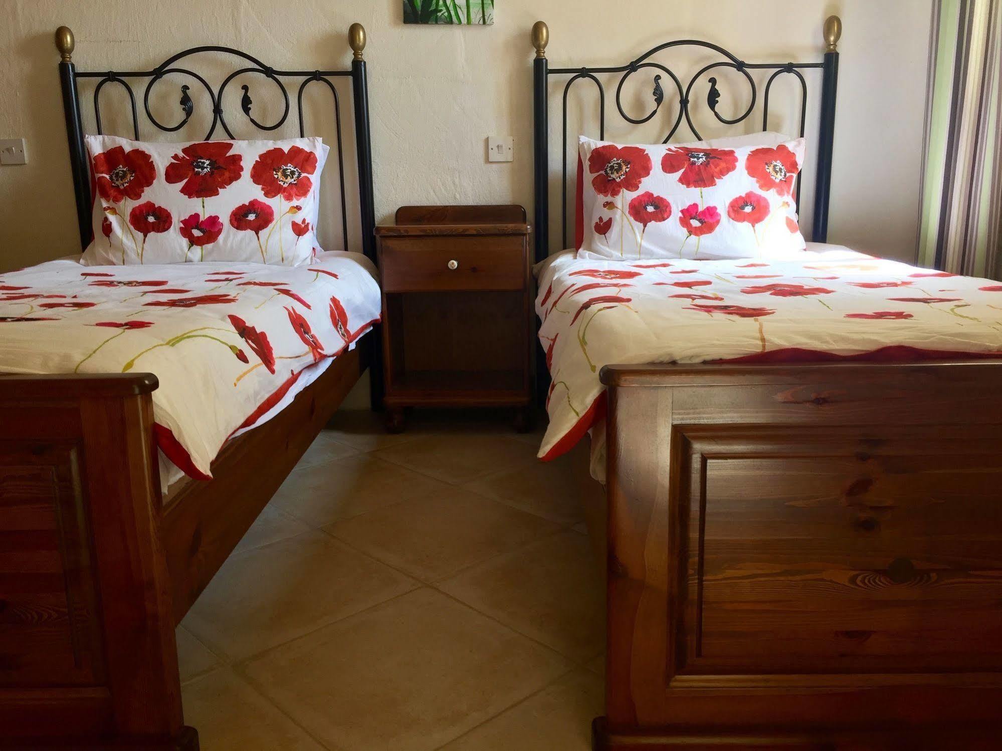 ויקטוריה Ellie Boo Bed & Breakfast מראה חיצוני תמונה
